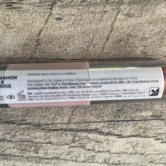 The Beauty Crop Liquid Eyeshadow Duo Cinnamon Fudge - Picture 5 of 7